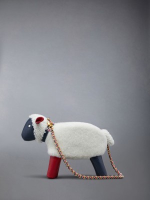 Thom Browne Small Sheep Chain in Shearling & Pebble Grain メンズ クロスボディバッグ 白 | SCK77P30211