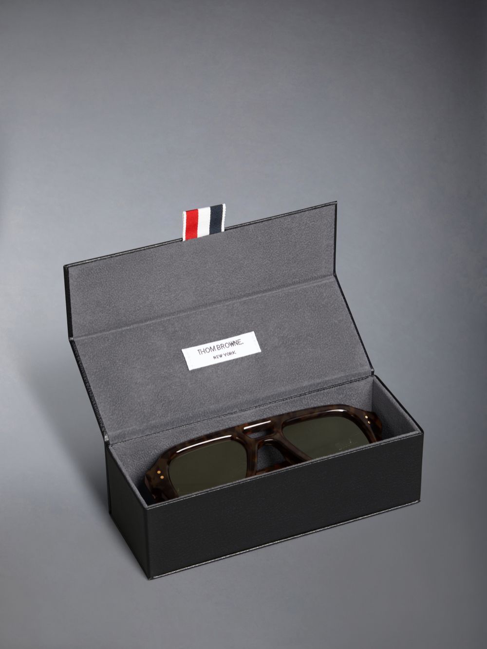 Thom Browne Acetate Aviator メンズ サングラス 暗ブラウン | JJO79S23264