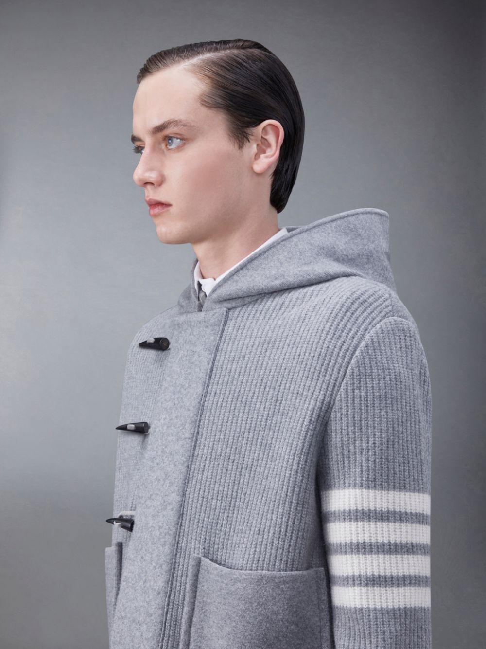 Thom Browne Boiled Wool Half Cardigan Stitch Hooded 4-Bar Duffle メンズ ジャケット グレー | DCB22W19984