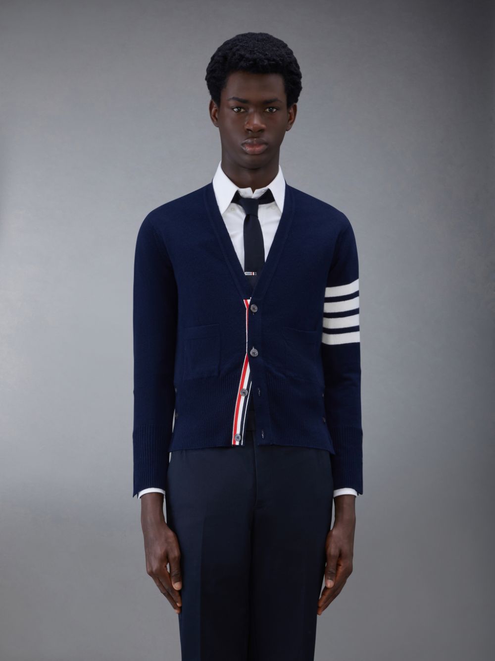 Thom Browne Cashmere 4-Bar Classic V-Neck メンズ カーディガン 青 | CVO85S34565