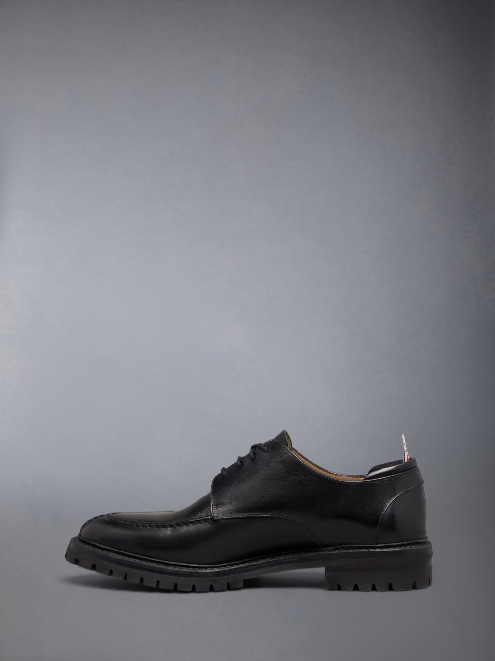 Thom Browne Classic Calf Commando Sole Apron Stitch Derby メンズ オックスフォードシューズ 黒 | MYI47U28342