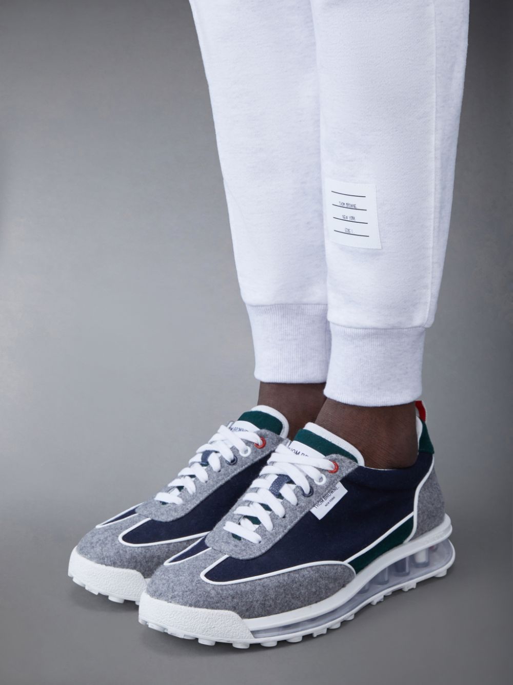 Thom Browne Classic Loopback 4-Bar メンズ スウェットパンツ 白 | SAJ58V67897