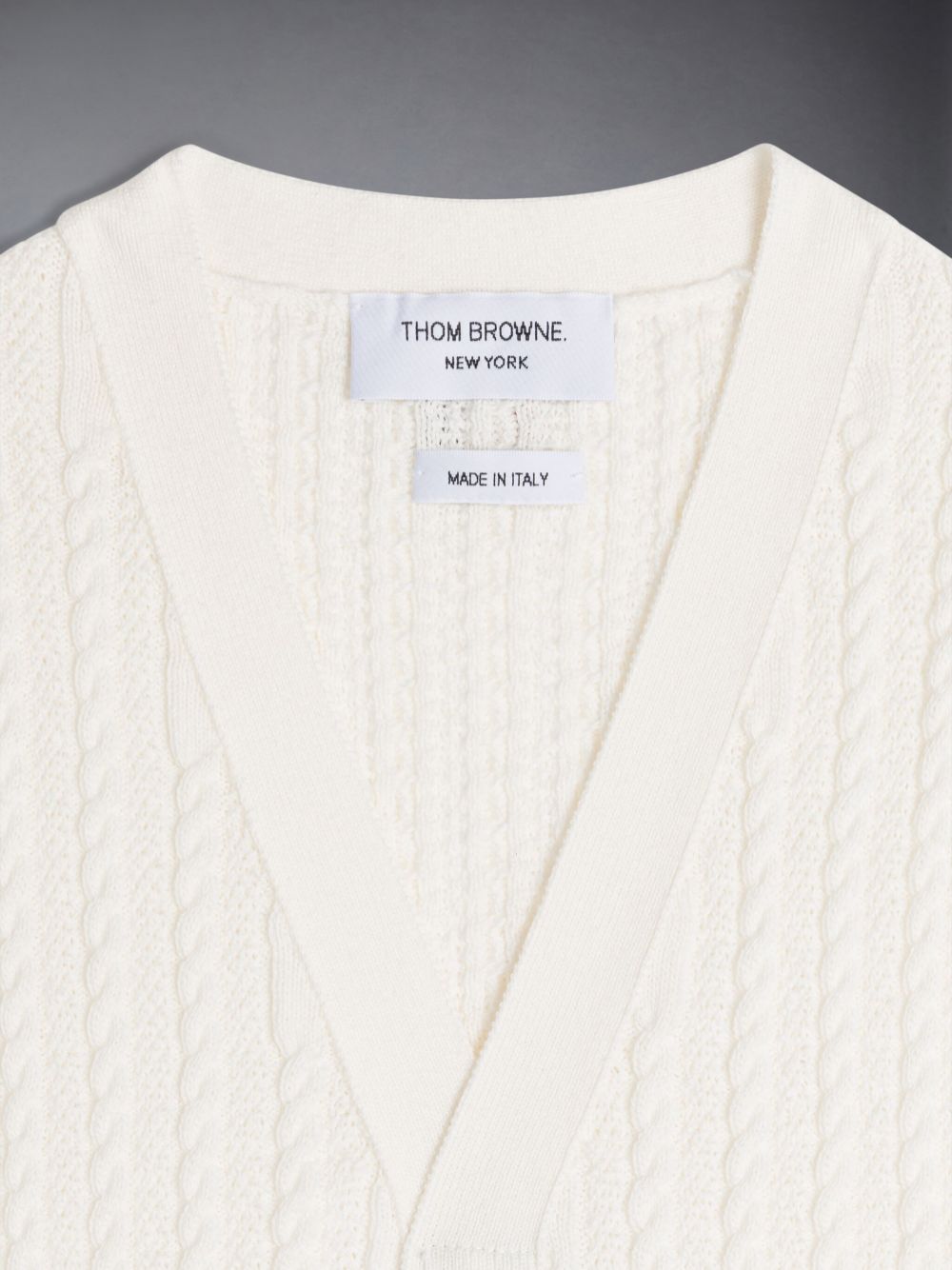 Thom Browne Cotton Cable Knit V-neck Cardigan ガール ベスト 白 | CAS87V64054