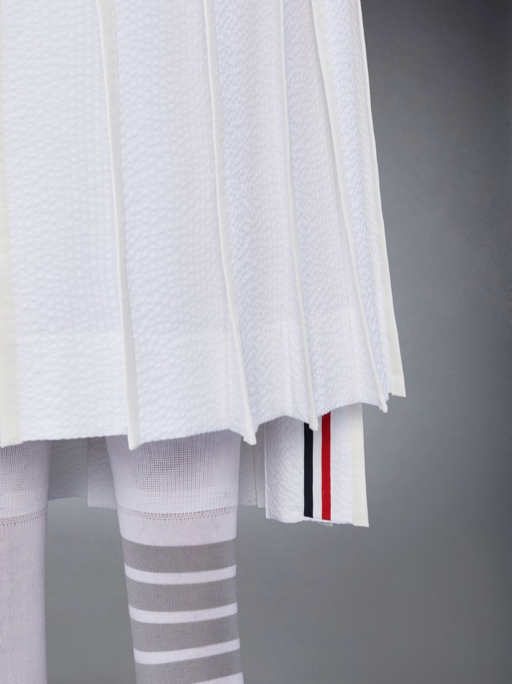 Thom Browne Cotton Seersucker Pleated メンズ スカート 白 | AUS24V49184