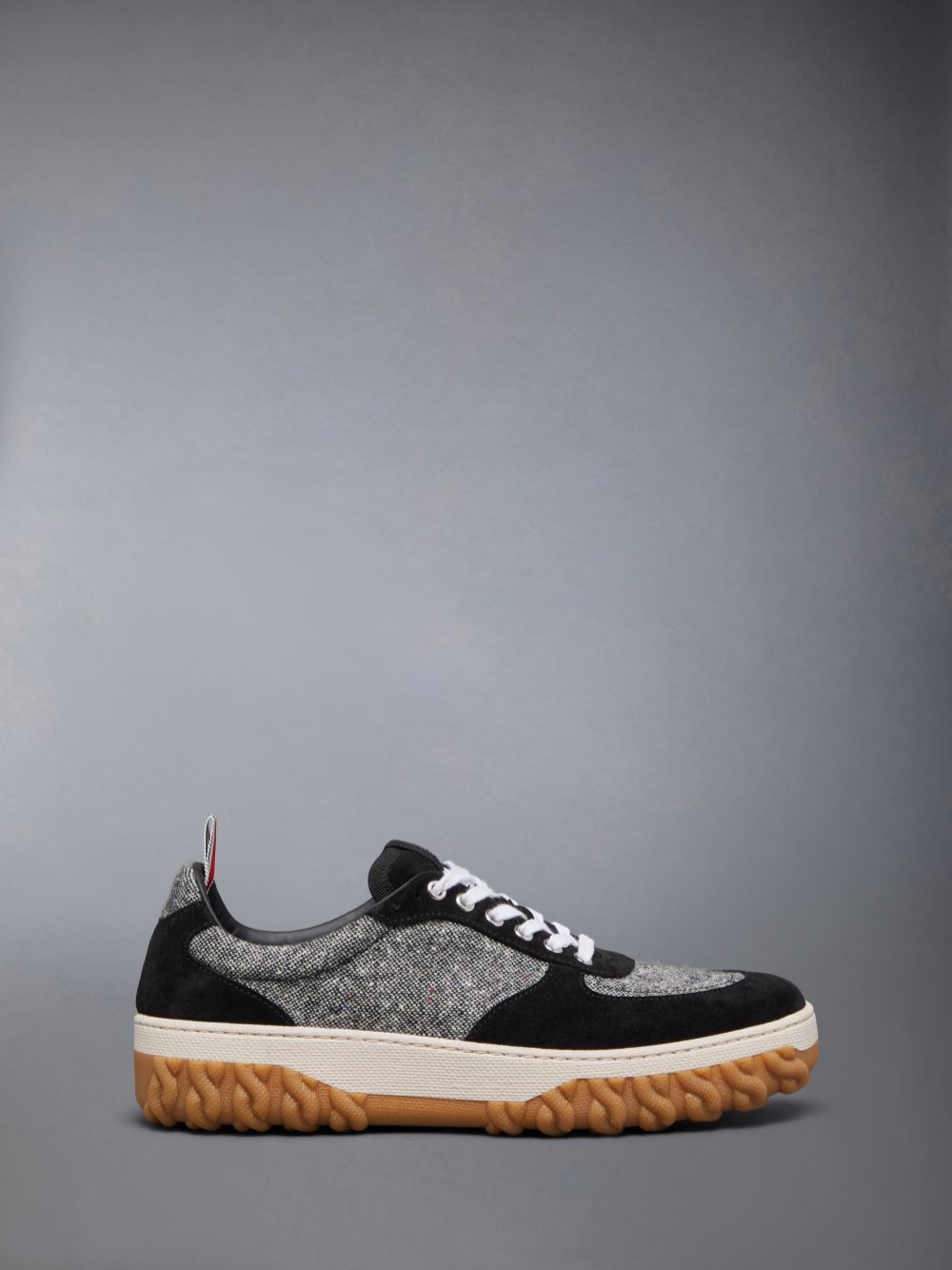 Thom Browne Donegal Tweed Cable Knit Sole Letterman メンズ スニーカー 黒 | NNK03U89877