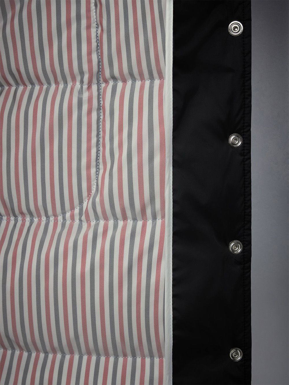 Thom Browne Downfilled 4-bar Hooded Shirtdress レディース コート 黒 | QZK15W12857