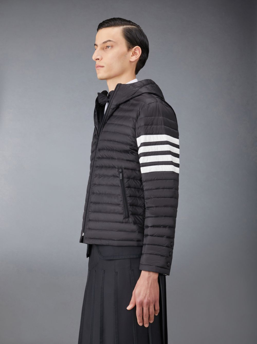 Thom Browne Downfilled Nylon Quilted Hooded メンズ ジャケット 黒 | JBD69X71468
