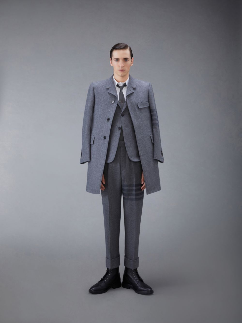 Thom Browne Flannel 4-Bar Classic メンズ パンツ グレー | DBG29B48833