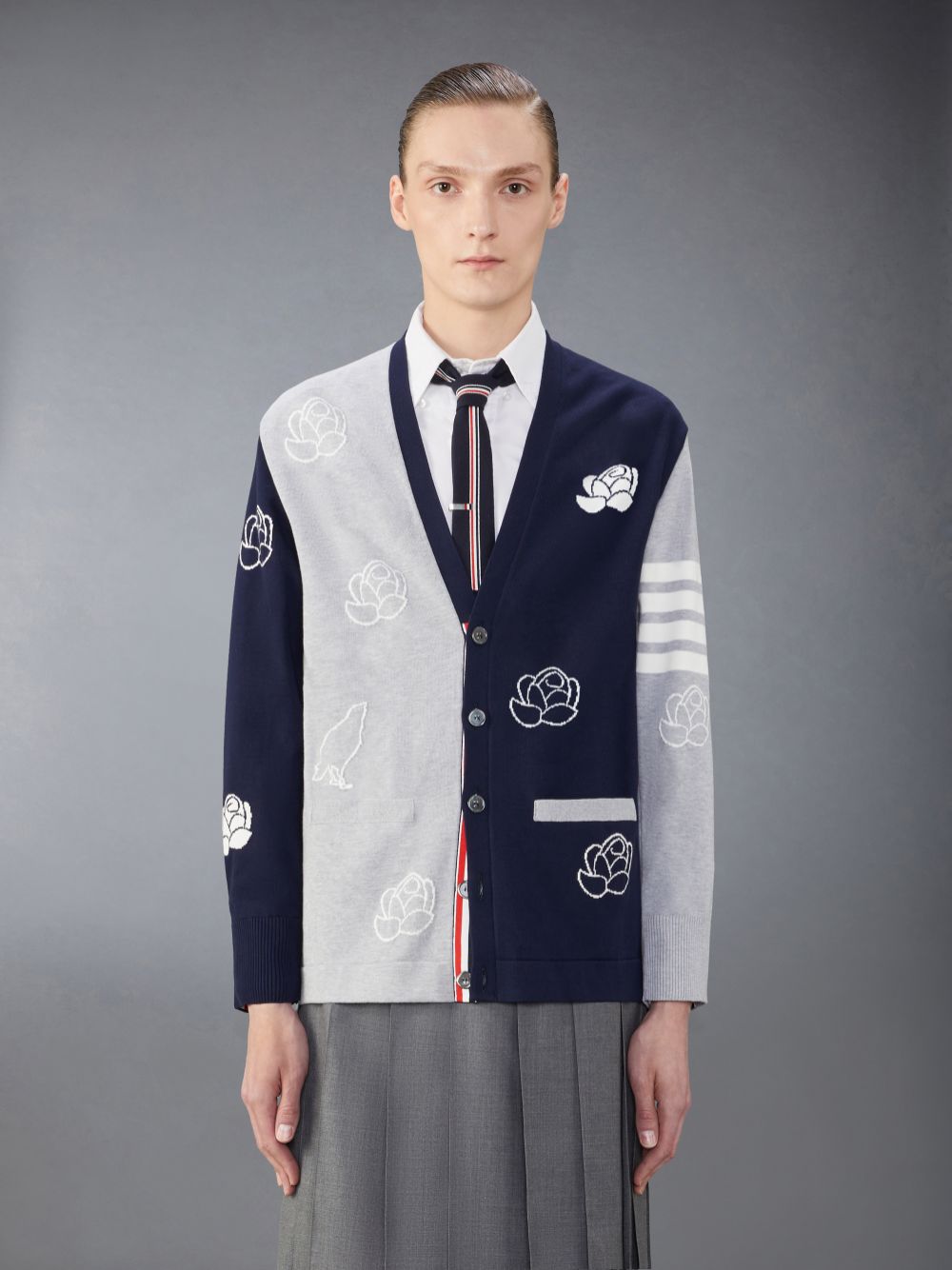 Thom Browne Funmix Cotton 4-Bar Rose and Raven メンズ カーディガン 青 | NPB10D87375