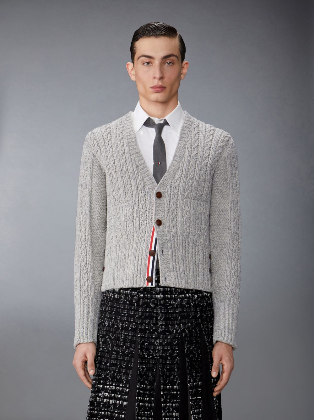 Thom Browne Irish Wool Handknit Cable Stitch Classic メンズ カーディガン グレー | BMM45J94133
