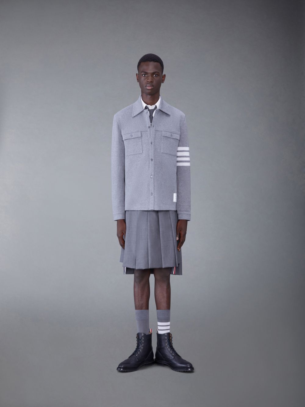 Thom Browne Medium Double Face Cotton Knit 4-Bar Button Down Shirt メンズ ジャケット グレー | TLH24O64092