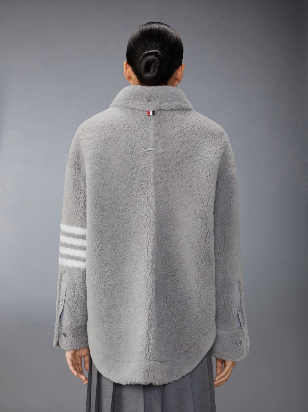 Thom Browne Medium Dyed Shearling 4-Bar Supersized Shirt レディース ジャケット グレー | UGV50Z98595