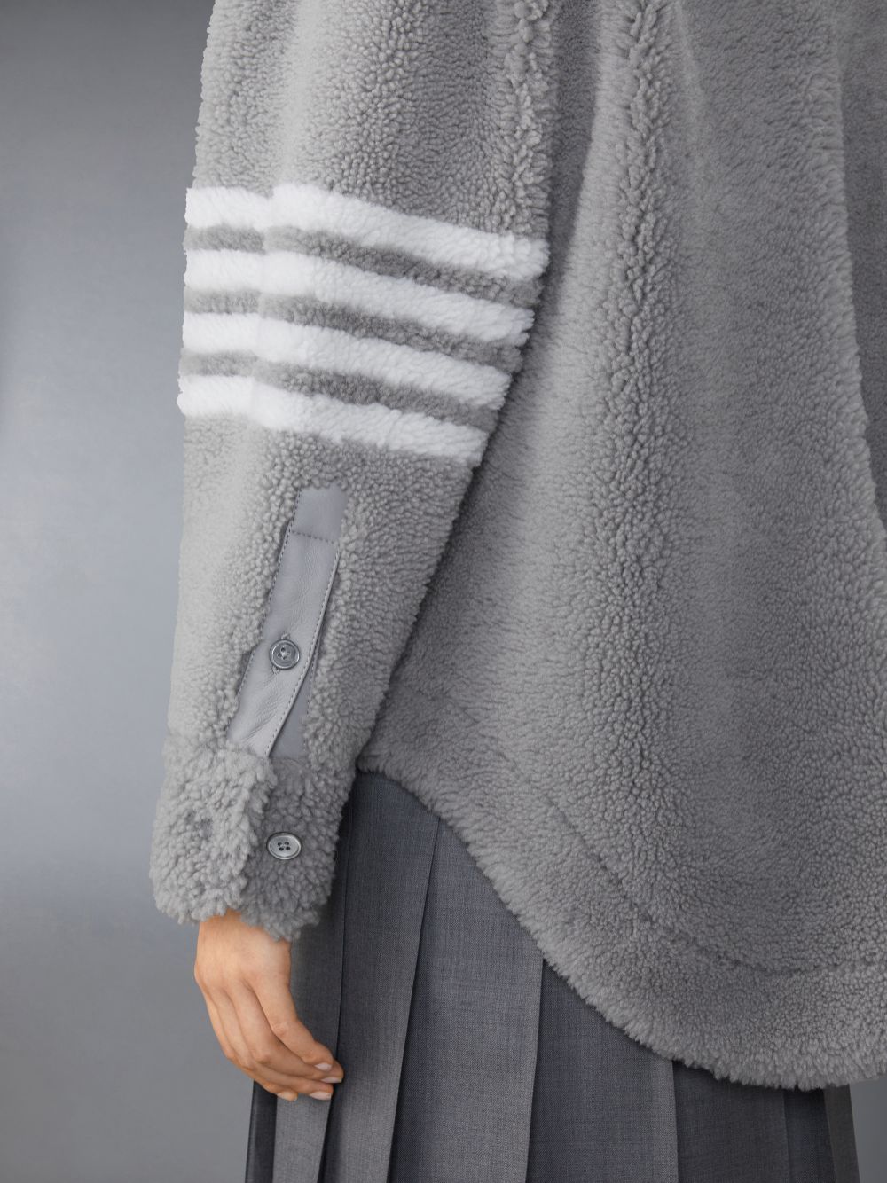 Thom Browne Medium Dyed Shearling 4-Bar Supersized Shirt レディース ジャケット グレー | UGV50Z98595