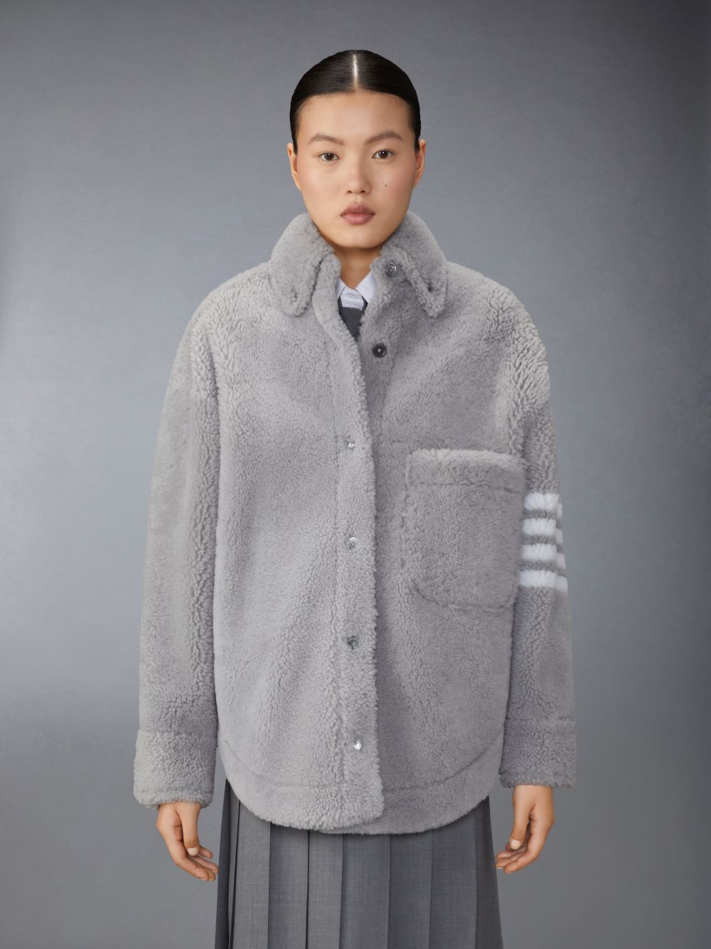 Thom Browne Medium Dyed Shearling 4-Bar Supersized Shirt レディース ジャケット グレー | UGV50Z98595