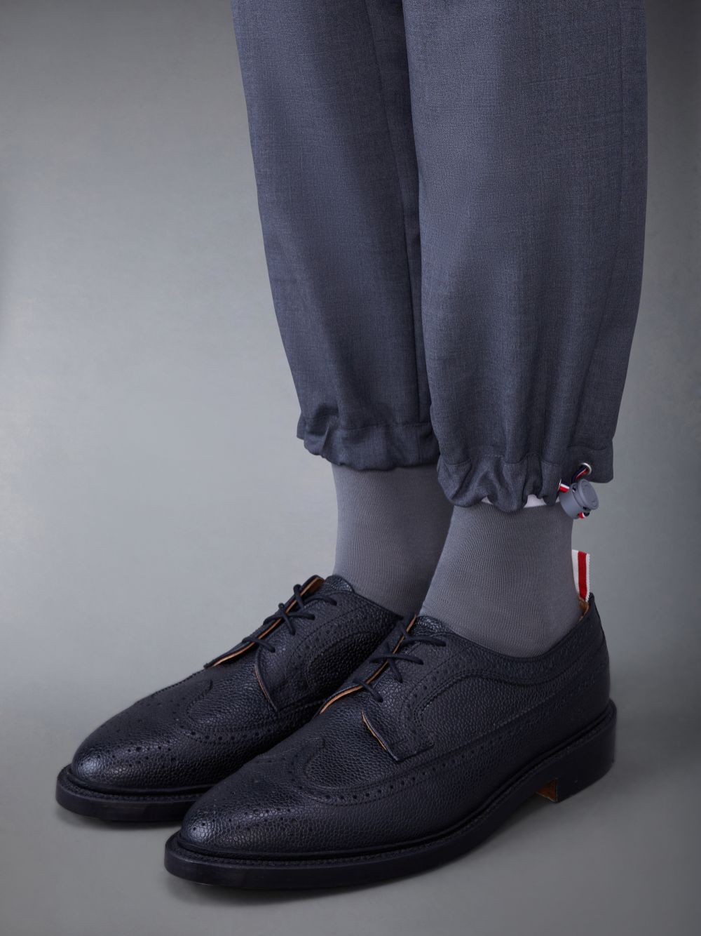 Thom Browne PLAIN WEAVE 4-BAR ELASTIC WAIST TRACK メンズ パンツ グレー | ZUA53S39389