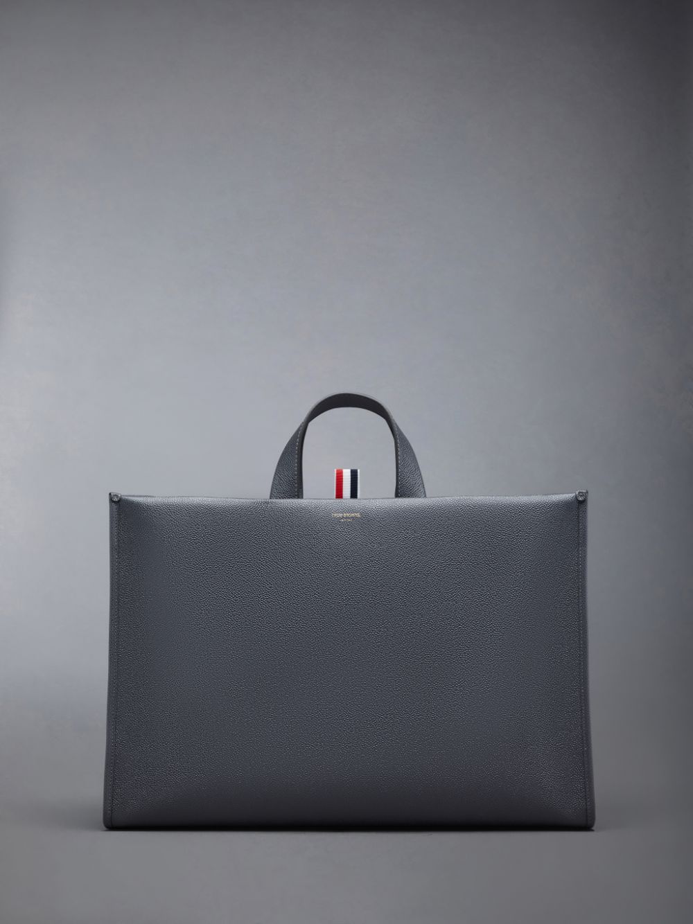 Thom Browne Pebble Grain 4-Bar Squared メンズ トートバッグ グレー | PRY73T66589