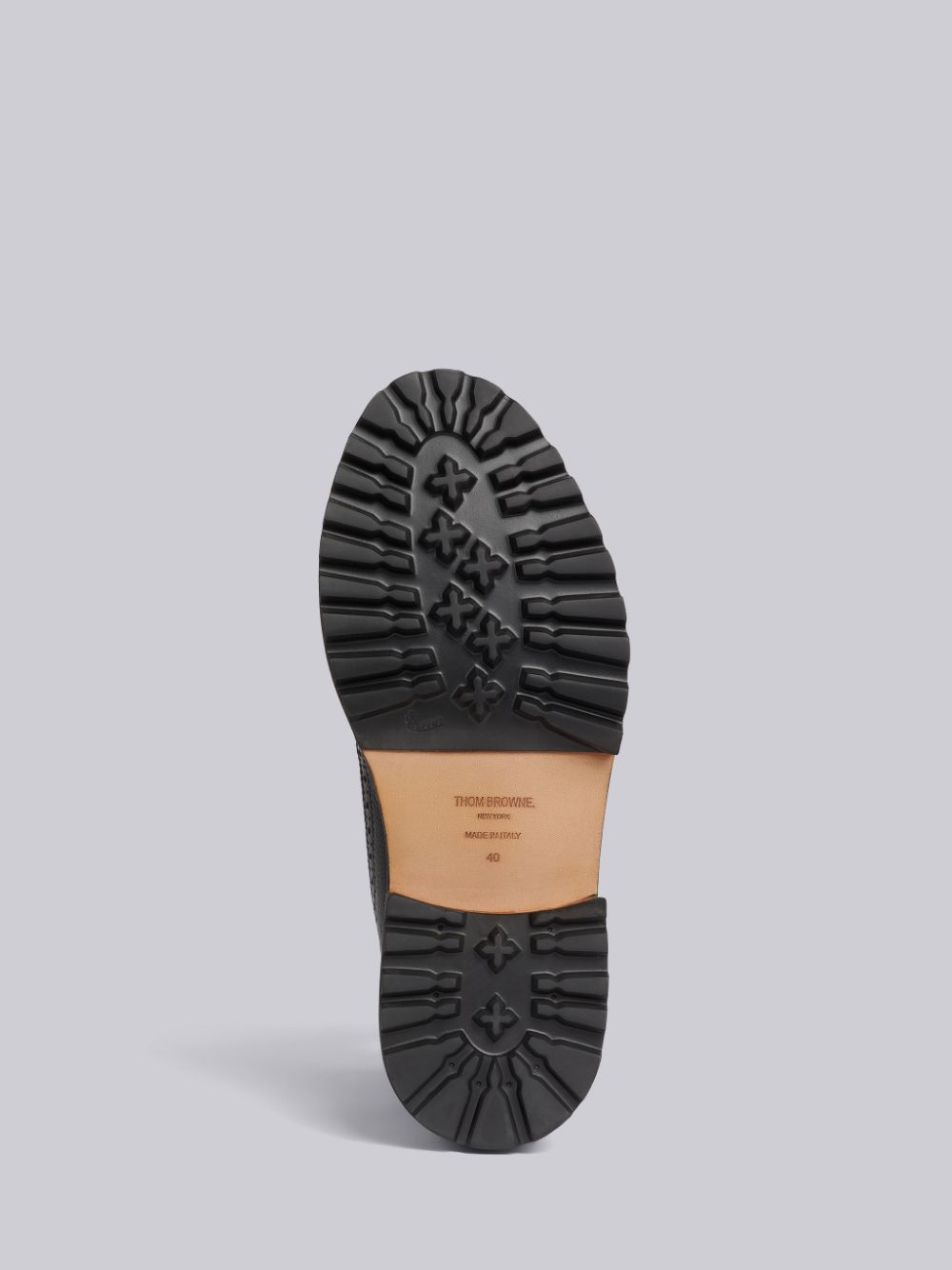 Thom Browne Pebble Grain Leather Rubber Hiking Sole Stripe Micro Insert Lace-Up Longwing レディース ブーツ 黒 | LJC92F07870