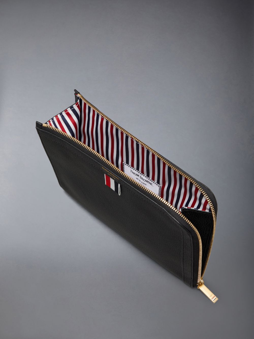 Thom Browne Pebble Grain Mini Gusset Folio メンズ クラッチバッグ 黒 | GRE55O23381