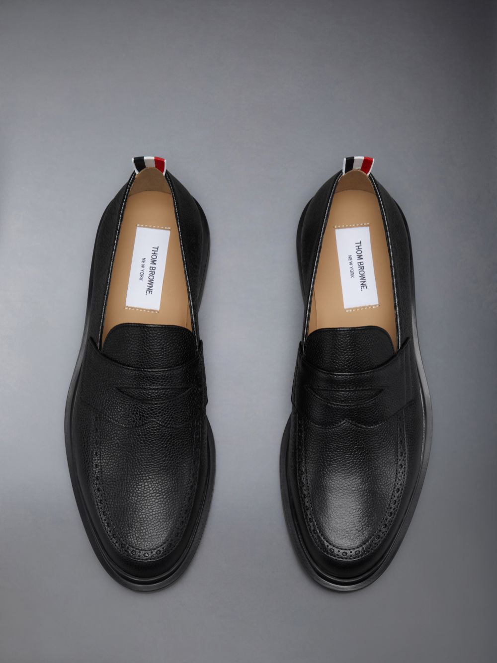 Thom Browne Pebble Grain Rubber Sole Penny メンズ ローファー 黒 | EFK86X17426