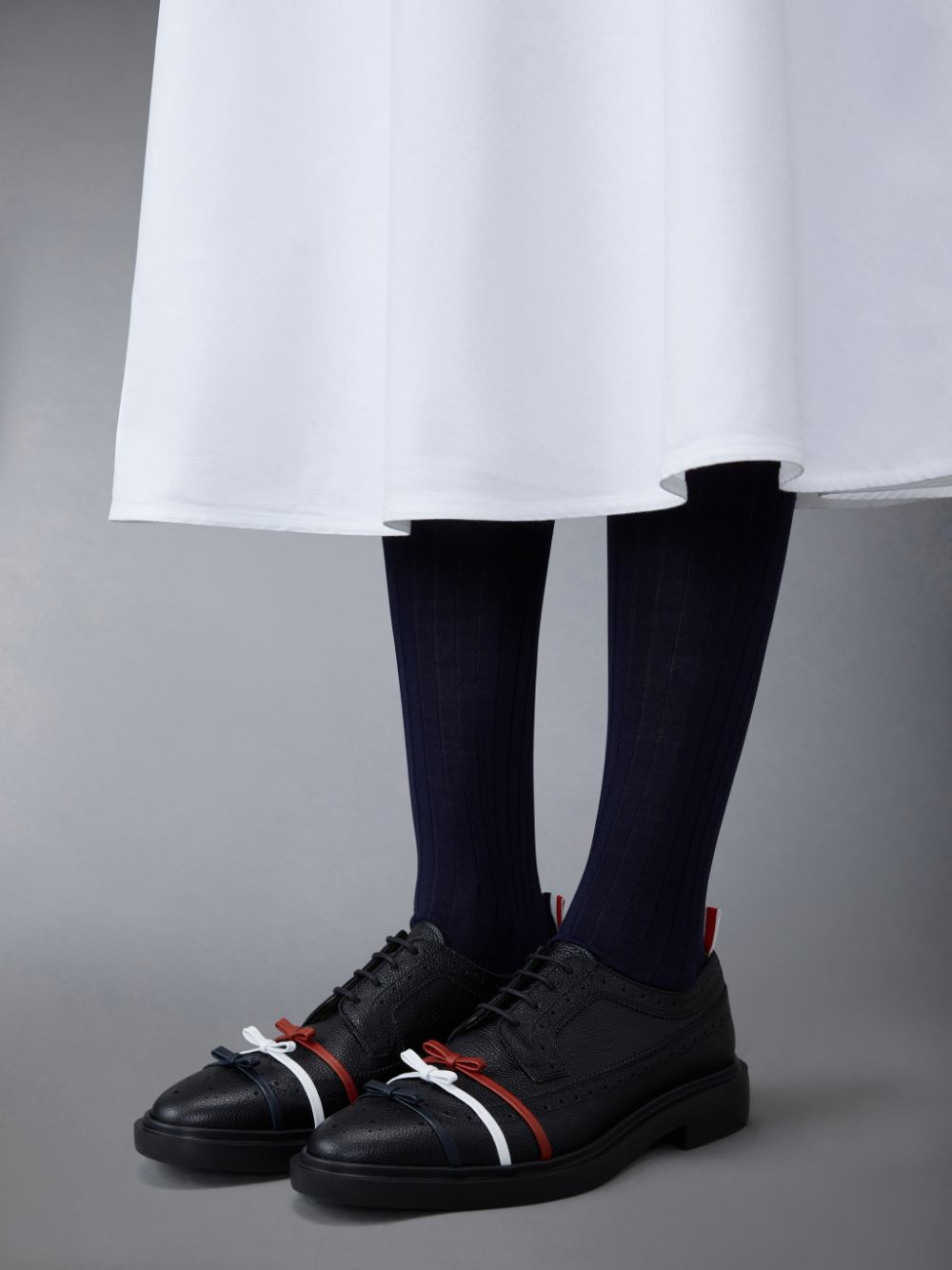 Thom Browne Rubber Sole 3-Bow Longwing レディース ブローグシューズ 黒 | MEG60A39808