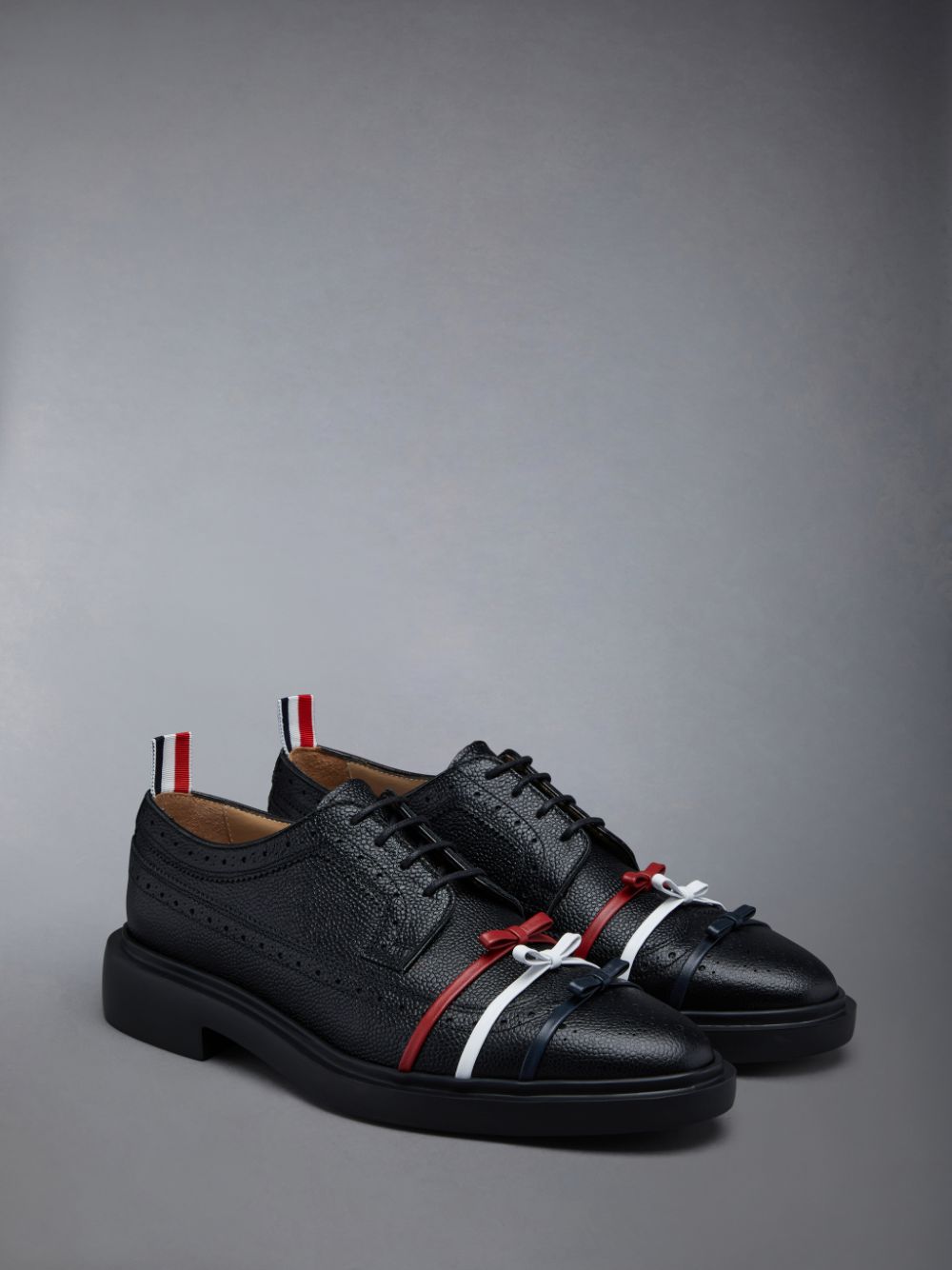 Thom Browne Rubber Sole 3-Bow Longwing レディース ブローグシューズ 黒 | MEG60A39808