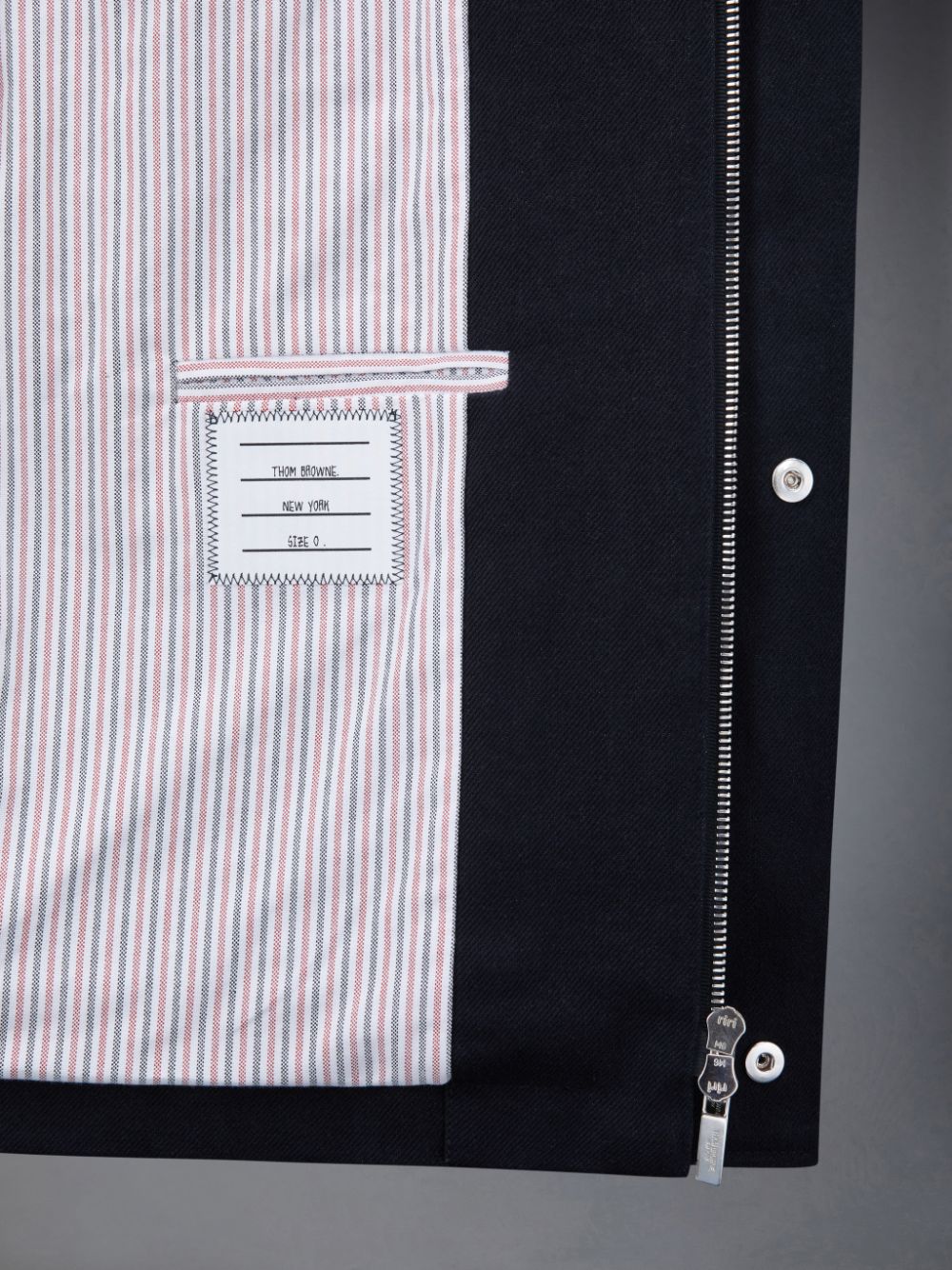 Thom Browne Selvedge Denim Cropped Relaxed Field メンズ ジャケット 黒 | JRE59U86643