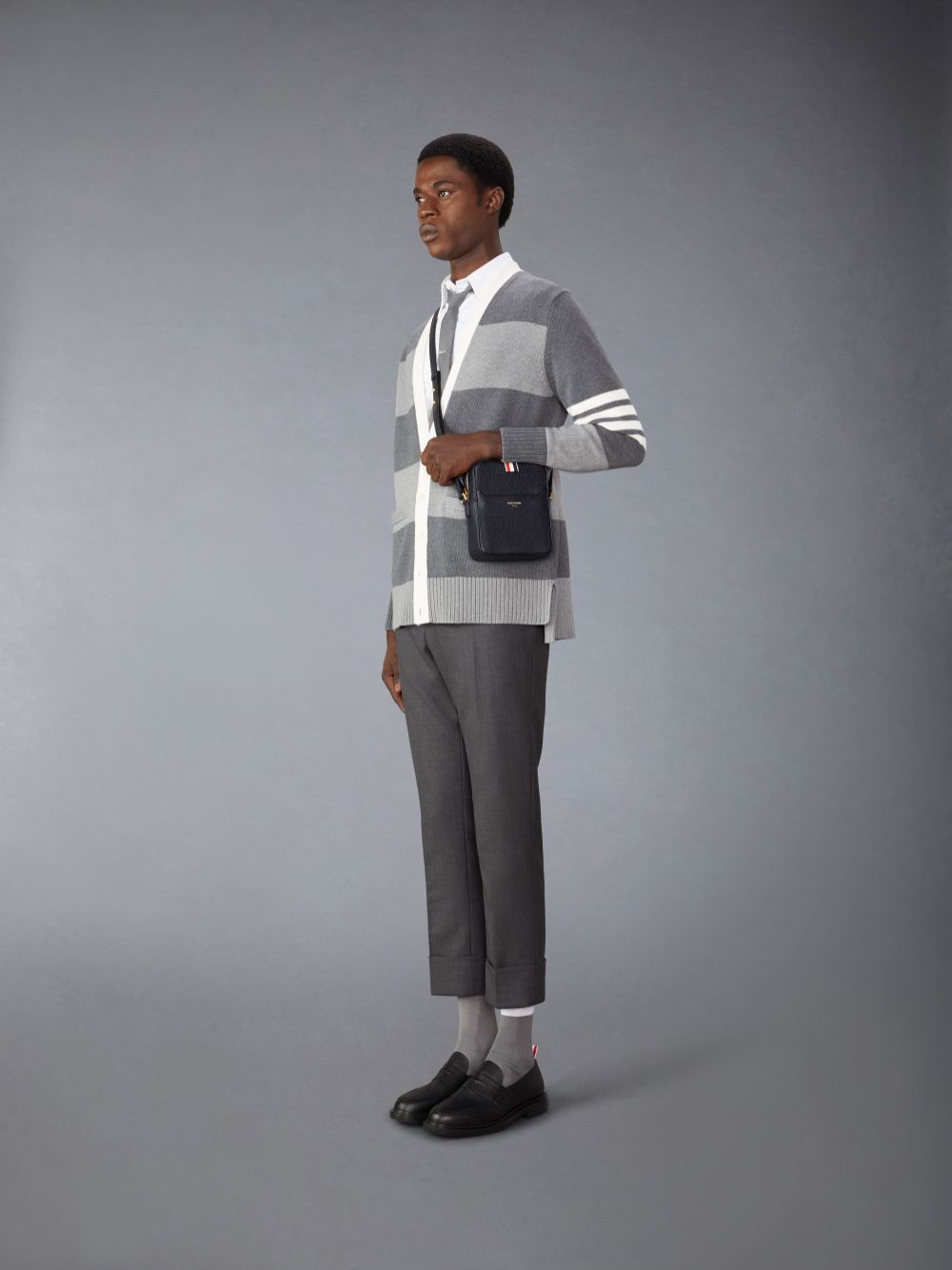 Thom Browne Soft Pebble Grain 4-Bar Vertical Camera レディース ツールバッグ 黒 | DCV79Z60270