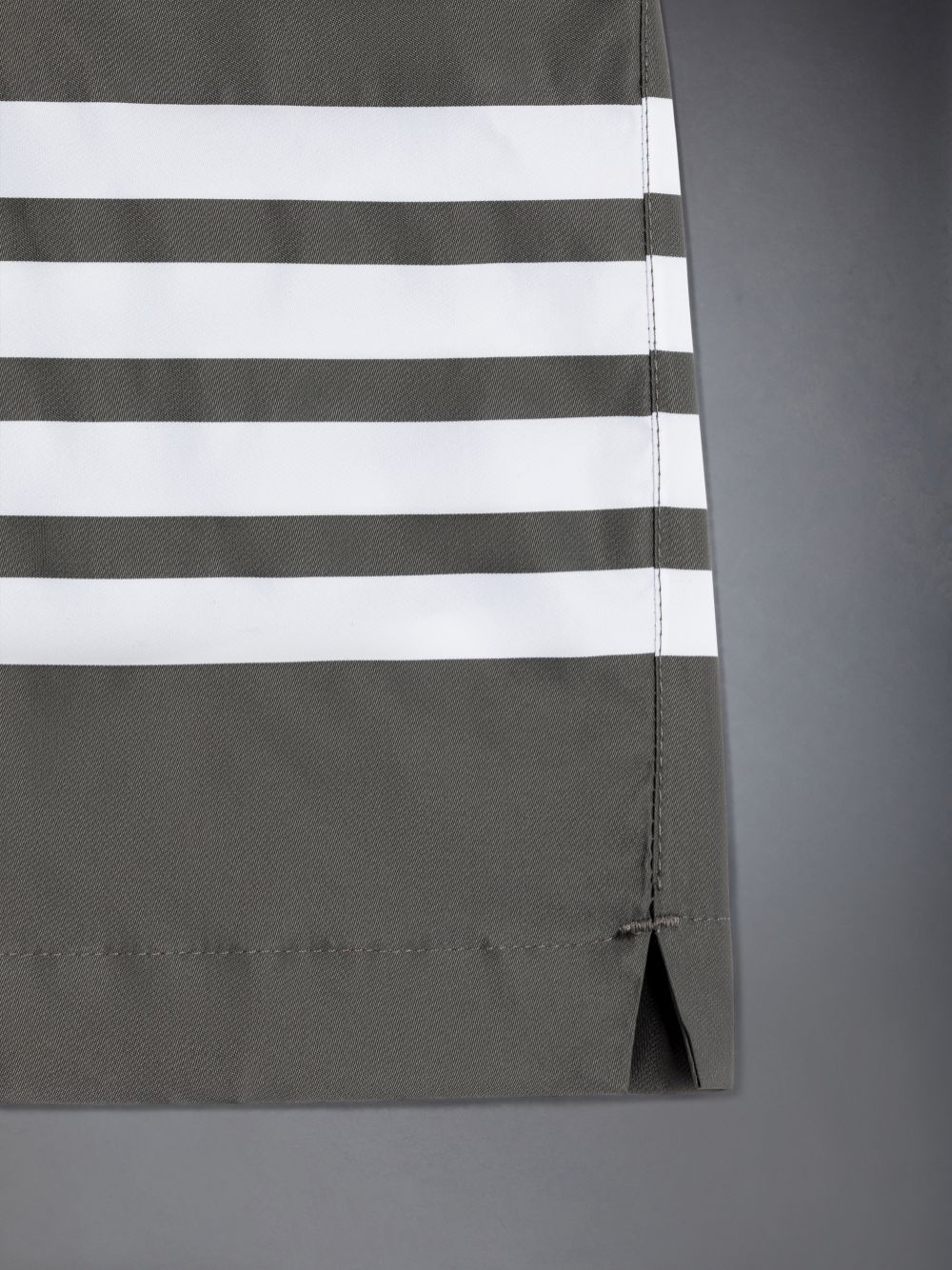 Thom Browne Swim Tech 4-Bar ガール ボードショーツ グレー | XPJ96X77942