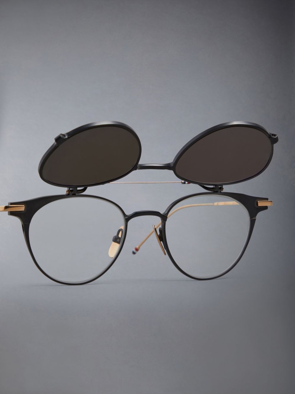Thom Browne Titanium Round Clip On メンズ サングラス 黒 | WWJ32O14554