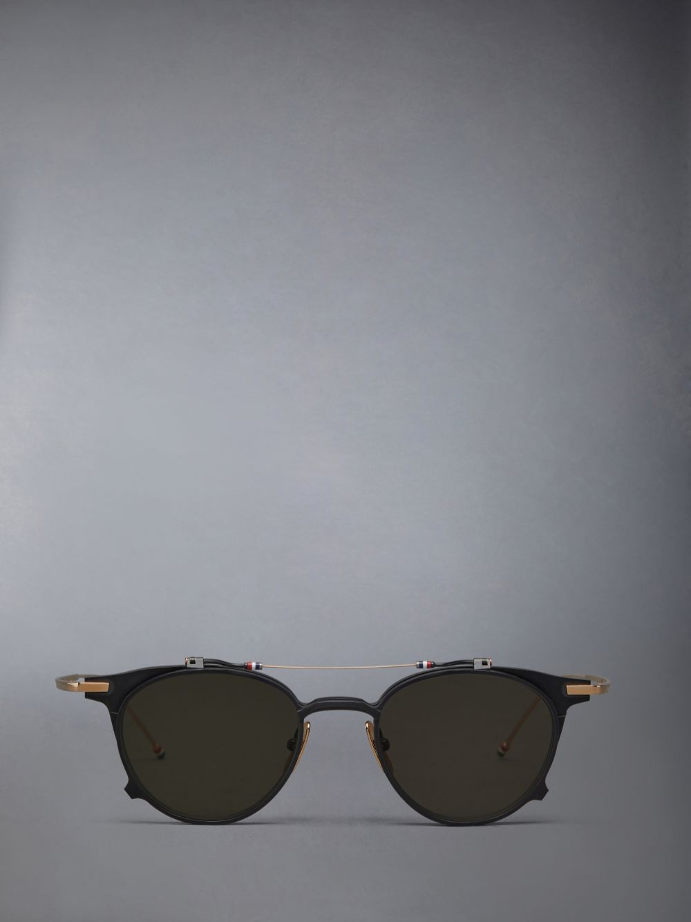Thom Browne Titanium Round Clip On メンズ サングラス 黒 | WWJ32O14554