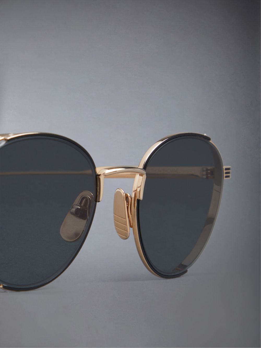 Thom Browne Titanium Round レディース サングラス 黒 | CBK88O15740