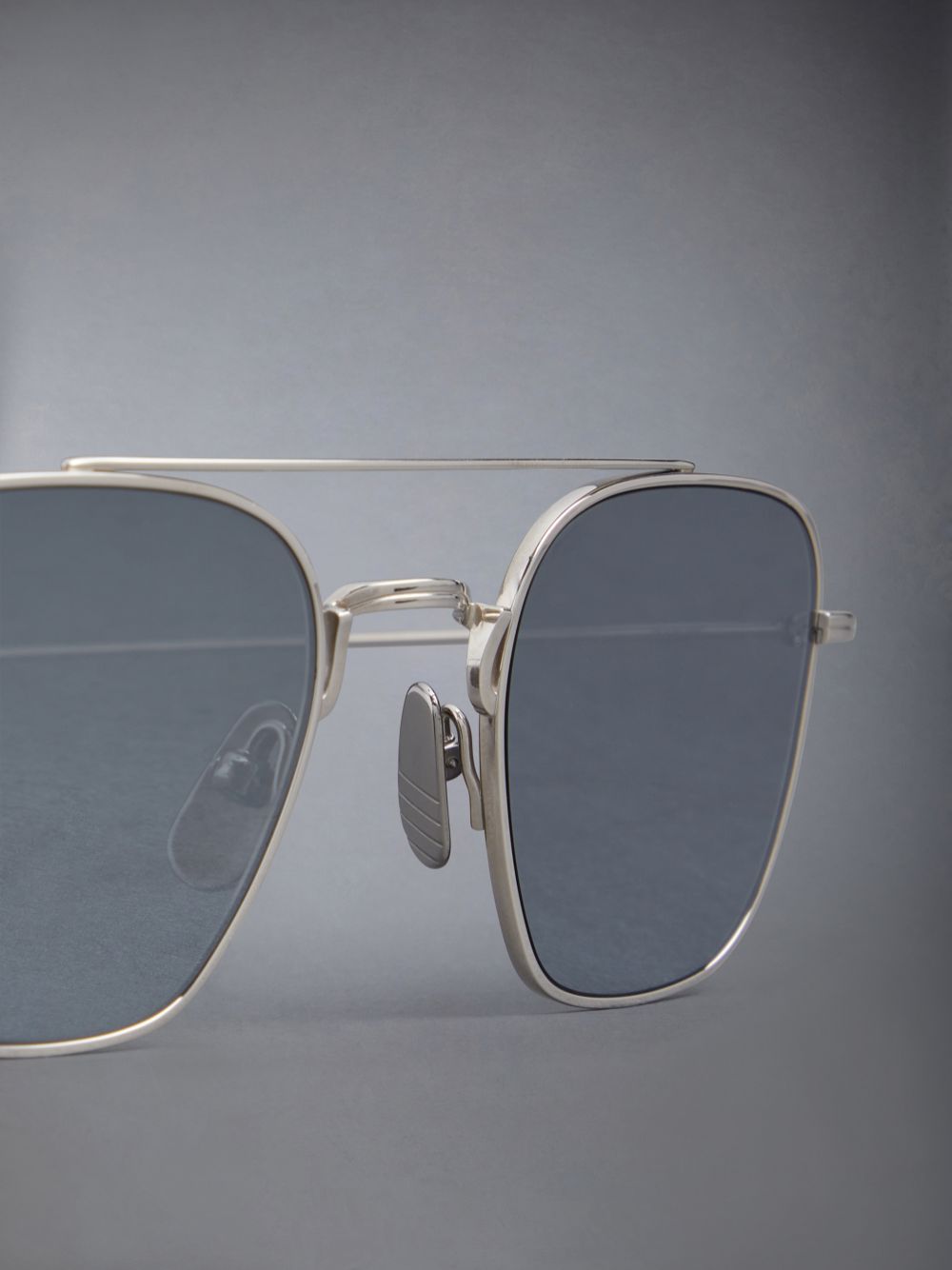 Thom Browne Titanium Square Aviator レディース サングラス グレー | XAO11O05433