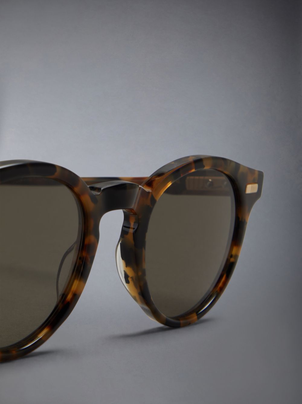 Thom Browne Tortoise Acetate Round レディース サングラス ブラウン | NHN91X41844