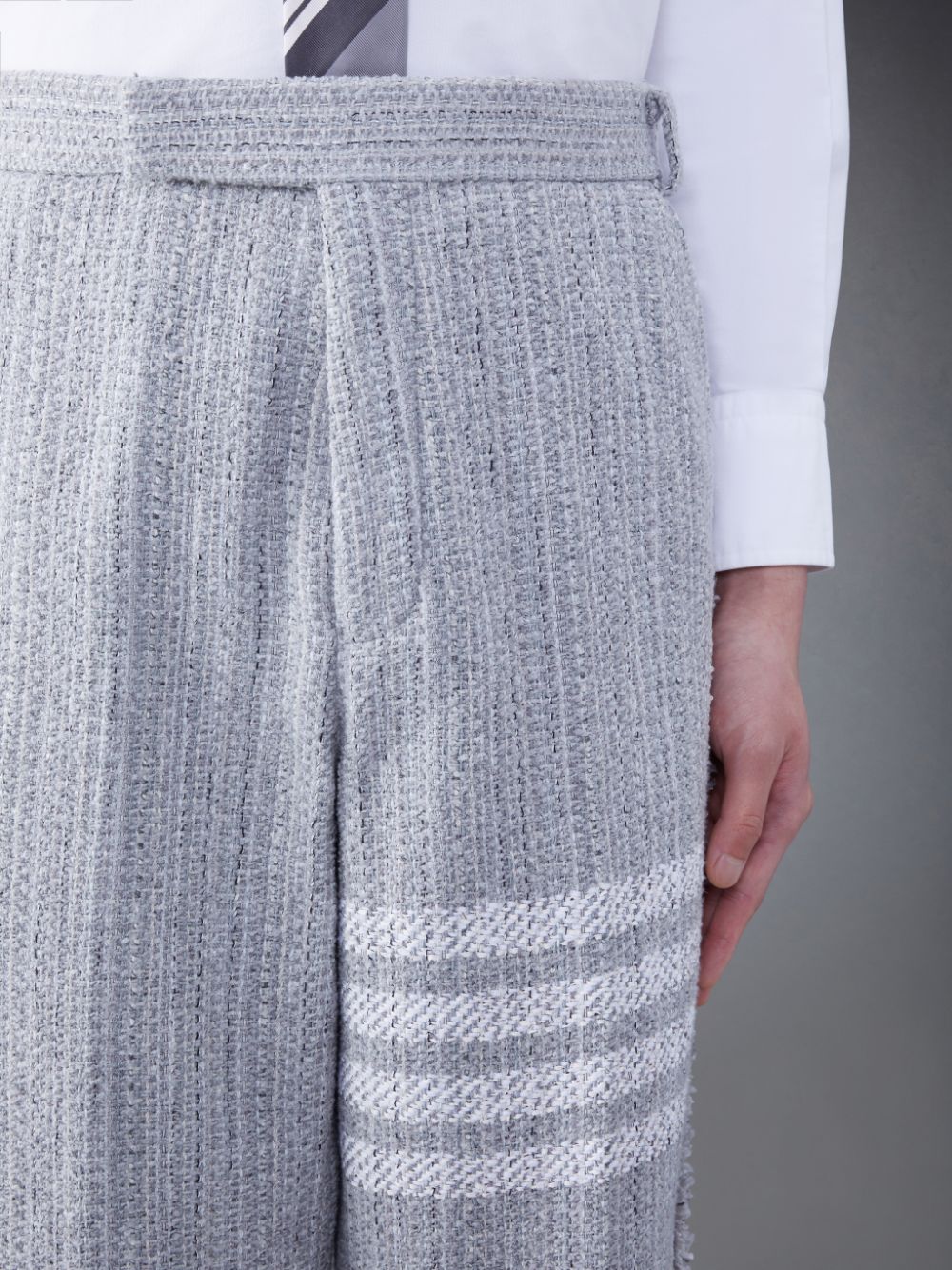Thom Browne Tweed Fray 4-Bar Sack メンズ パンツ グレー | HMM91D42687