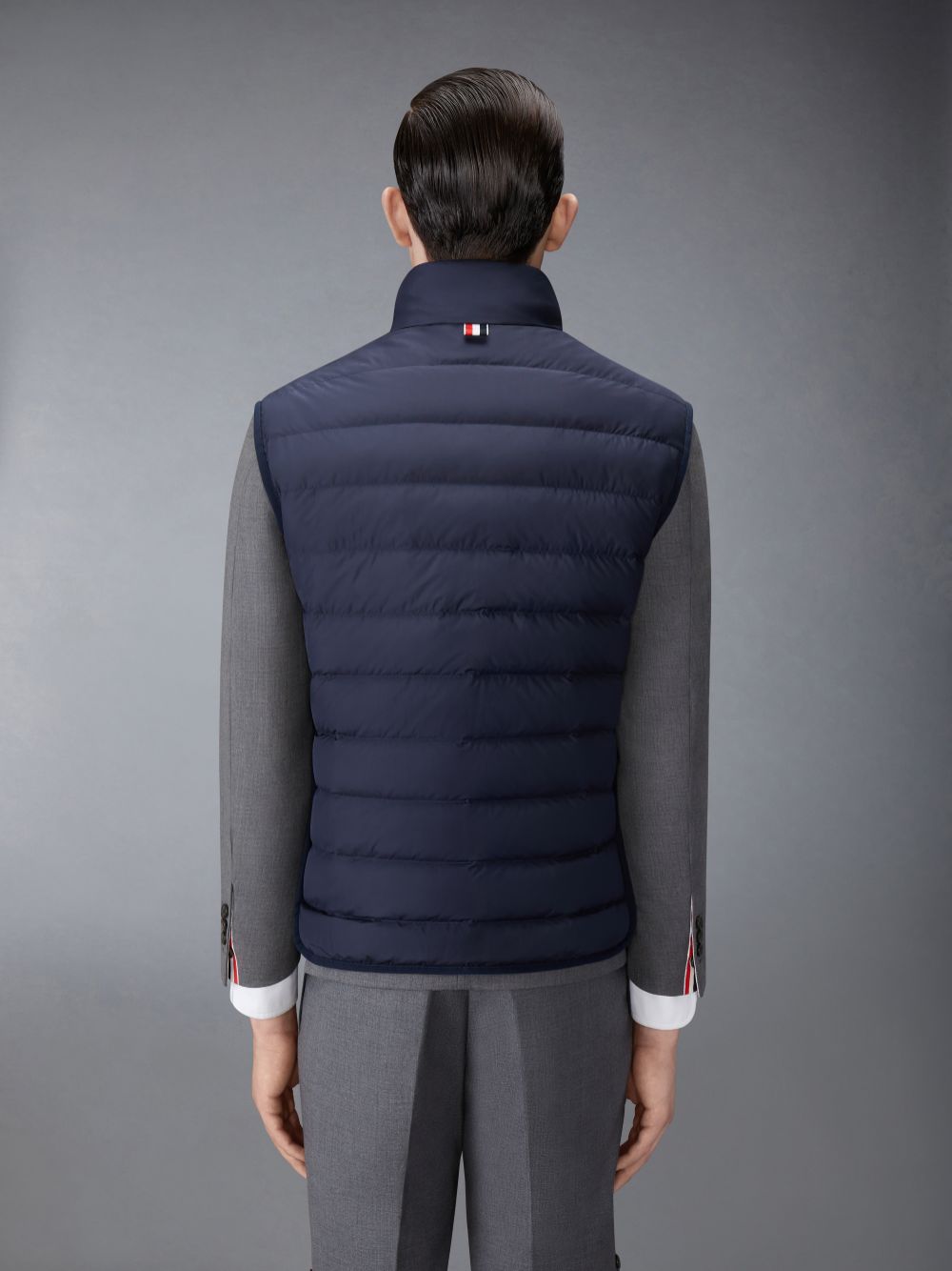 Thom Browne ULTRA LIGHT NYLON TECH FUNNEL NECK DOWN メンズ ベスト 青 | IHV10D01602
