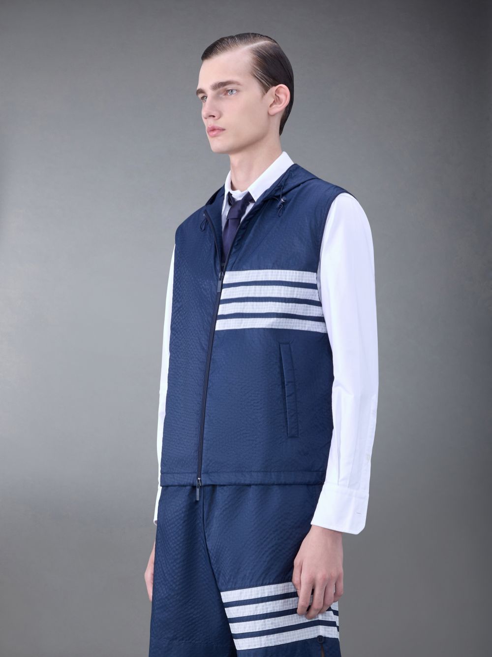 Thom Browne Ultralight Ripstop 4-Bar Hooded メンズ ベスト 青 | GHI80M48262