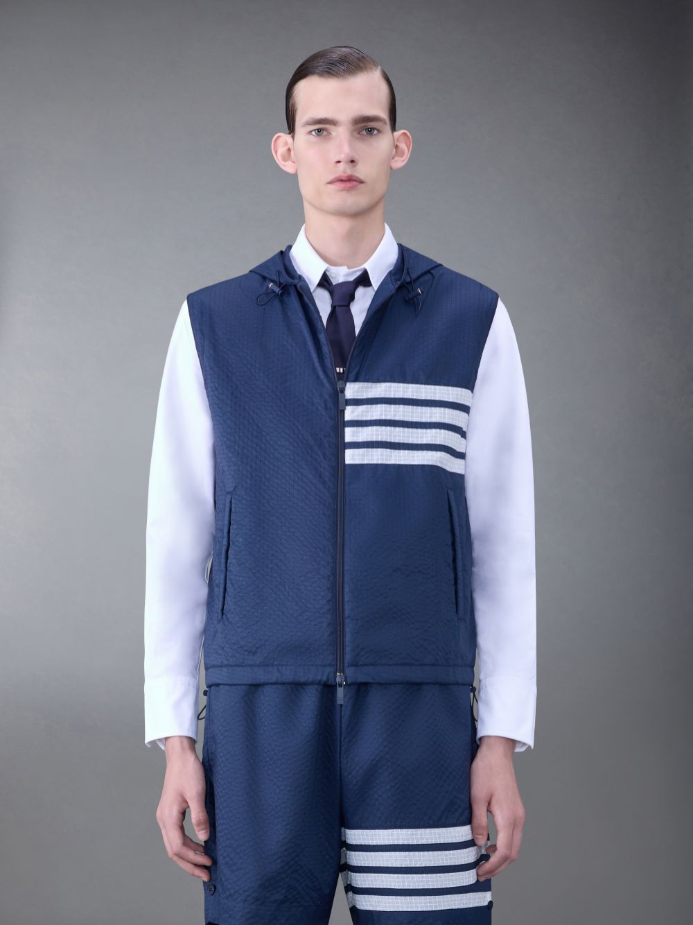 Thom Browne Ultralight Ripstop 4-Bar Hooded メンズ ベスト 青 | GHI80M48262