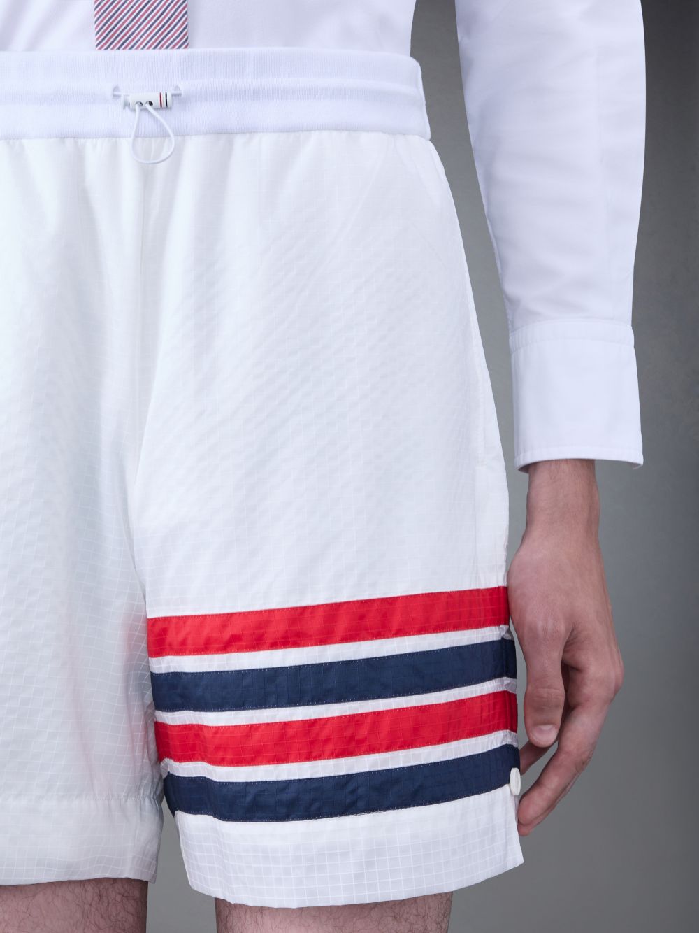 Thom Browne Ultralight Ripstop 4-Bar Mid Thigh メンズ ショートパンツ 白 | LMX29P71807