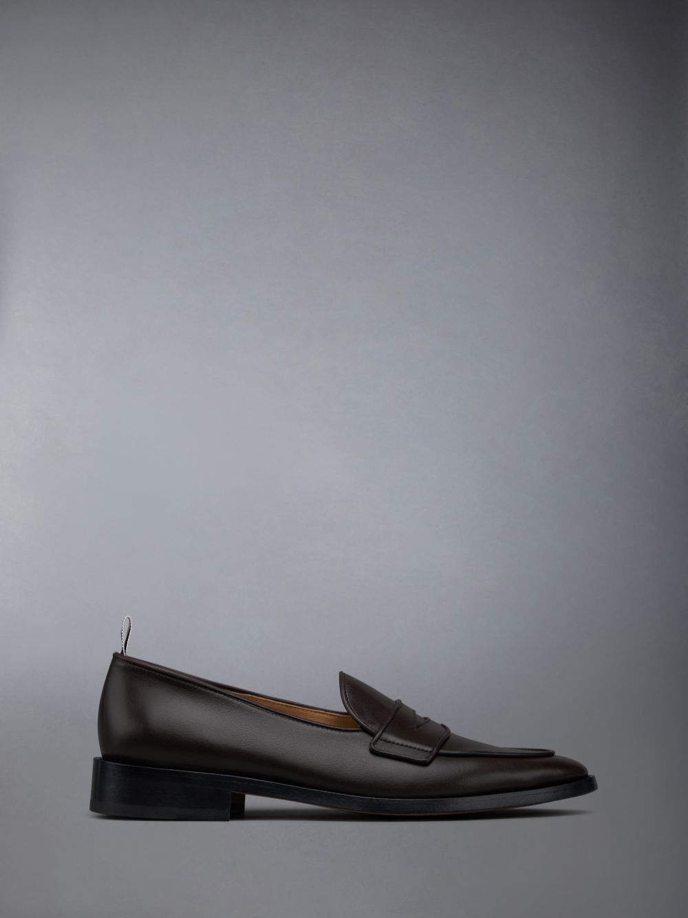 Thom Browne VITELLO CALF LEATHER VARSITY PENNY メンズ ローファー ブラウン | GLB55X15437