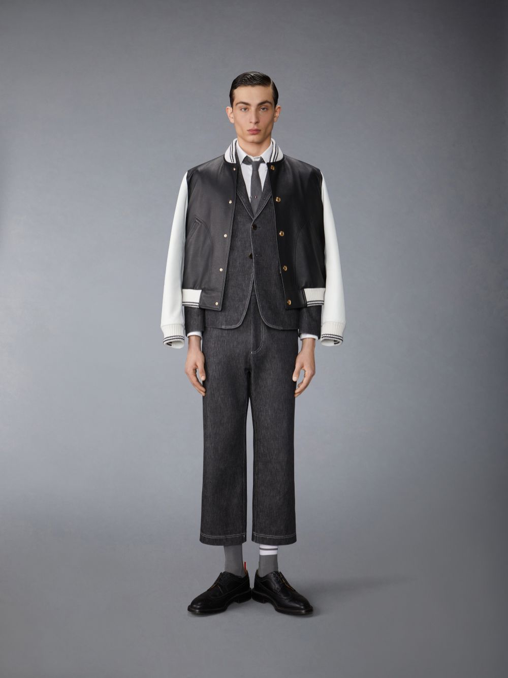 Thom Browne Washed Denim Contrast Topstitching Unconstructed Single Welt Pocket メンズ パンツ 黒 | UAB33B78689