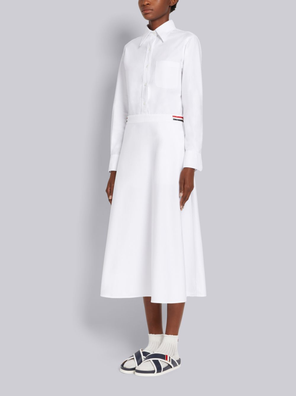 Thom Browne White Oxford High Waisted A-Line Below The Knee Shirt レディース ワンピース 白 | DMK70M04270