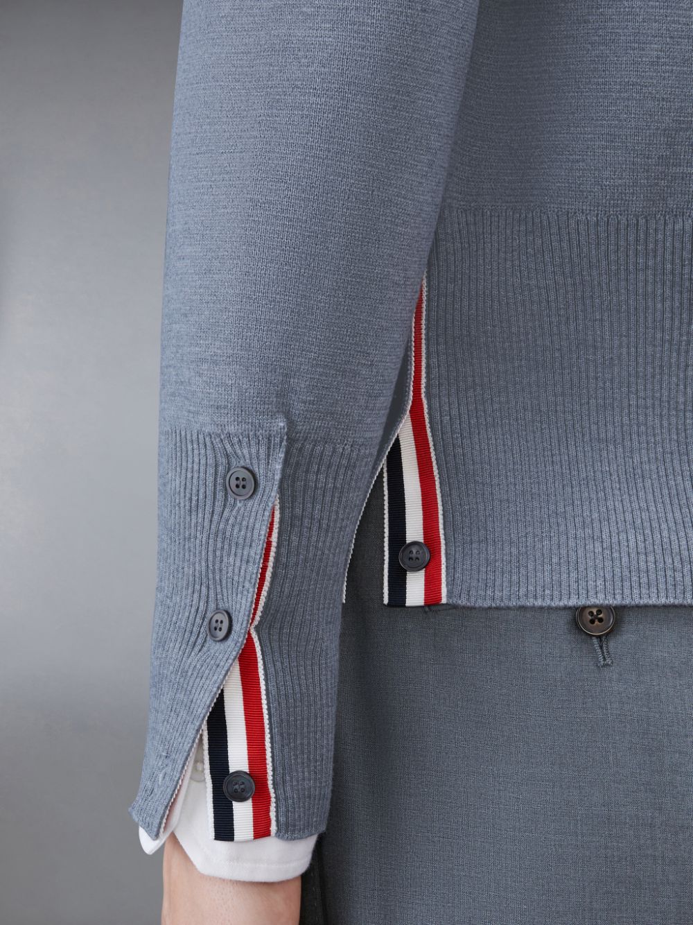 Thom Browne Wool 4-Bar V-Neck メンズ カーディガン グレー | DHA90W47105