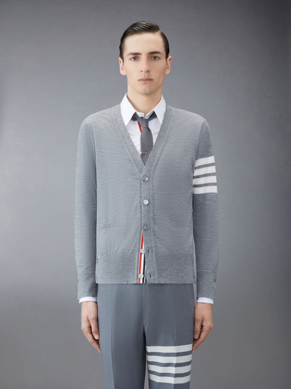 Thom Browne Wool Classic V-Neck メンズ カーディガン グレー | BKW13L43110